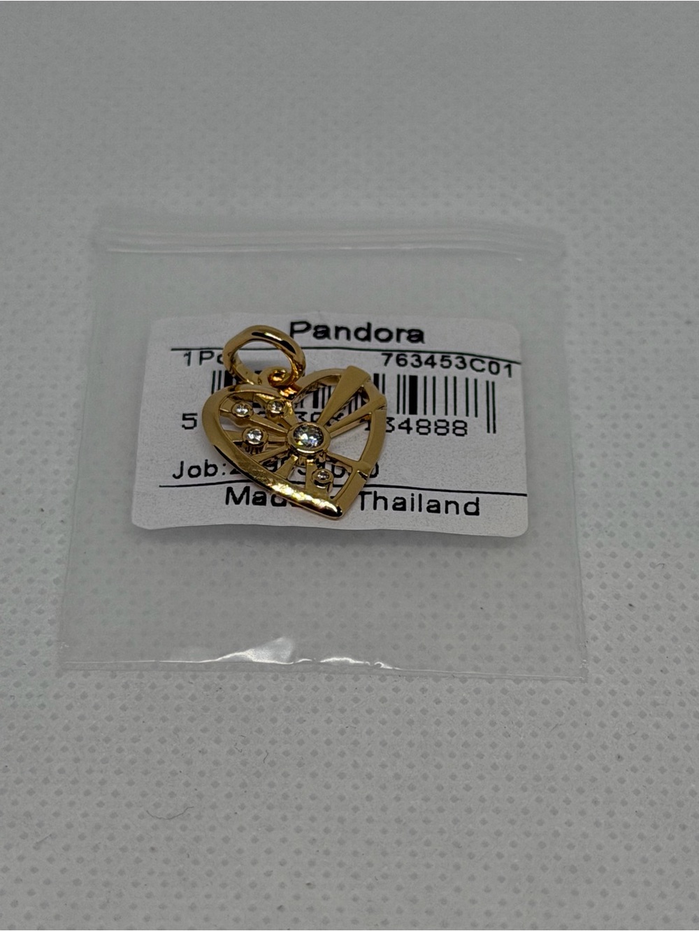Pandora Heart and Rays Medallion Charm - 763453C01